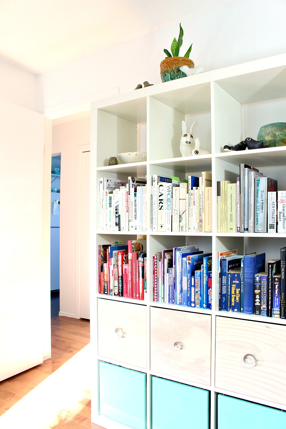Hide Clutter with this Easy IKEA Hack for Expedit Bookcases - Version 2.0 #ikeahack #ikea #expedit #diyhomedecor