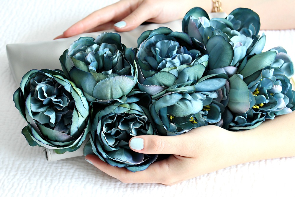 THREE WAYS CLUTCH-RETRO FLOWER main image 1