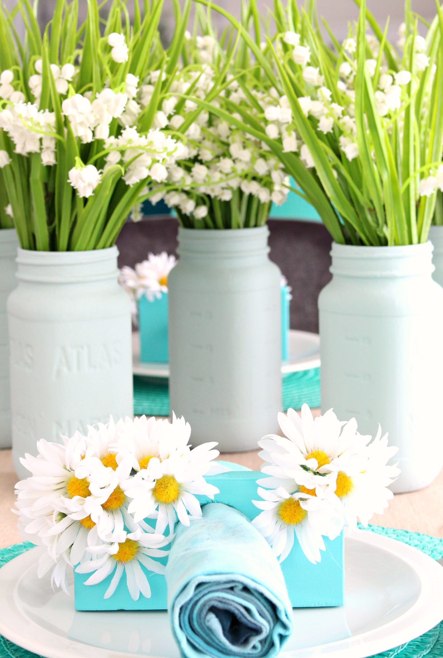 DIY Scrap Wood Napkin Rings with Daisies | Mod Faux Flower Craft