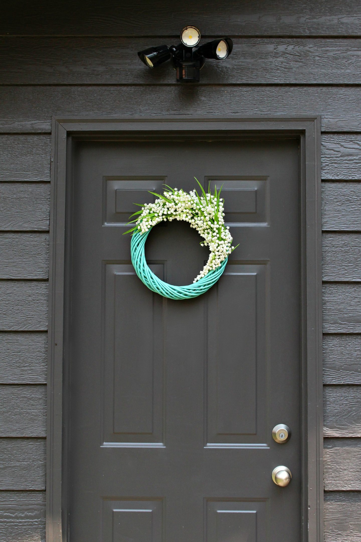 Easy DIY Faux Flower Wreath | Turquoise Lily of the Valley Wreath