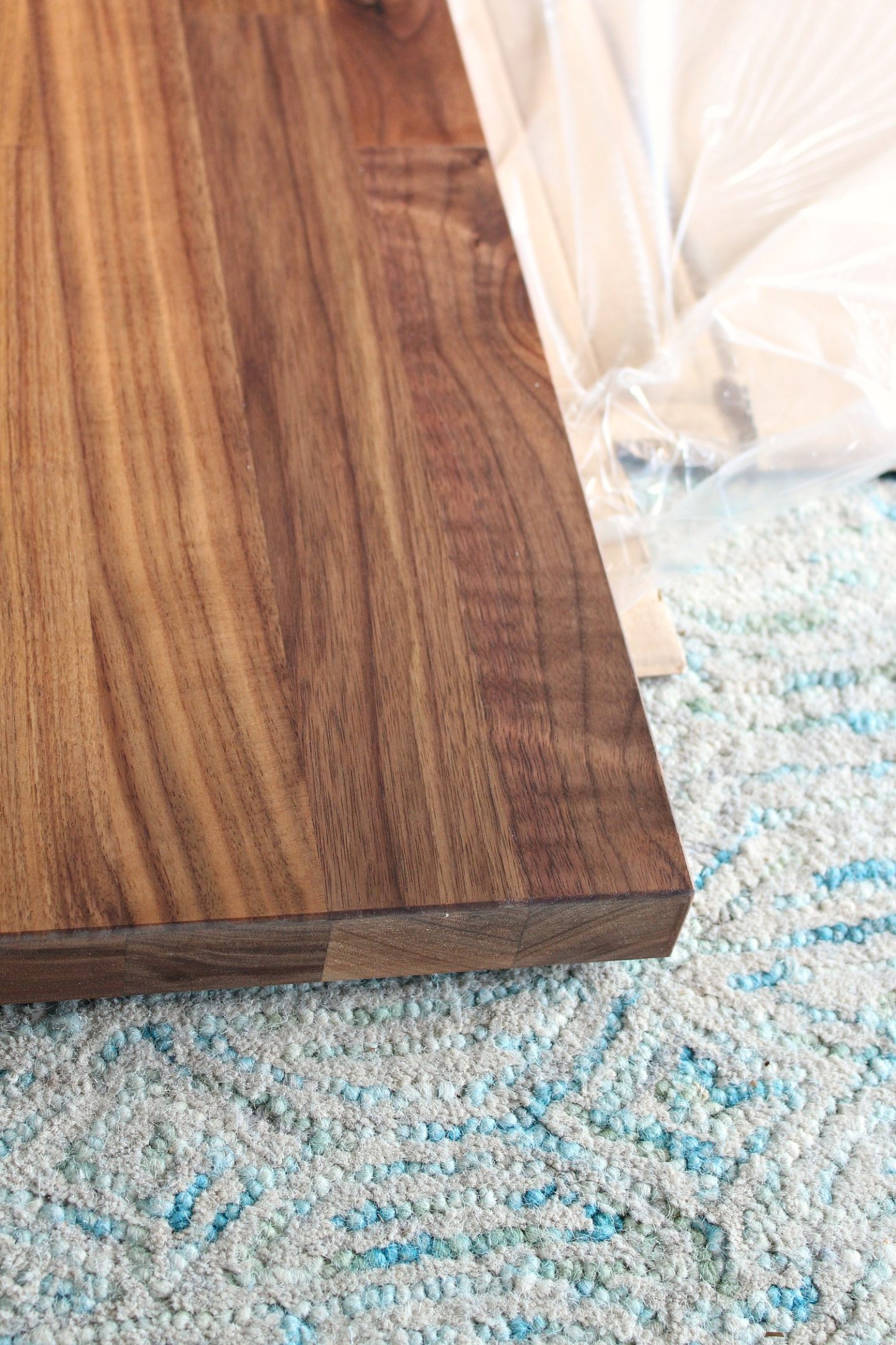 Cutting And Installing Ikea Karlby Walnut Counter Dans Le Lakehouse