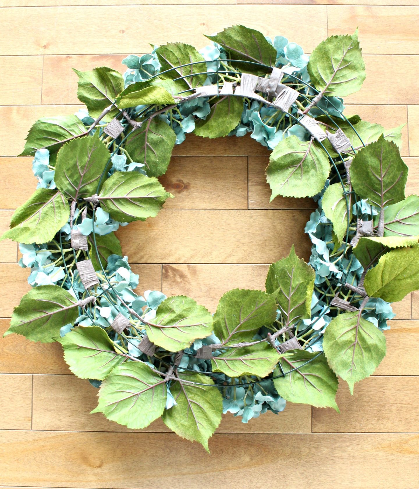 Easy DIY Hydrangea Wreath | How to Make a Hydrangea Wreath for Summer