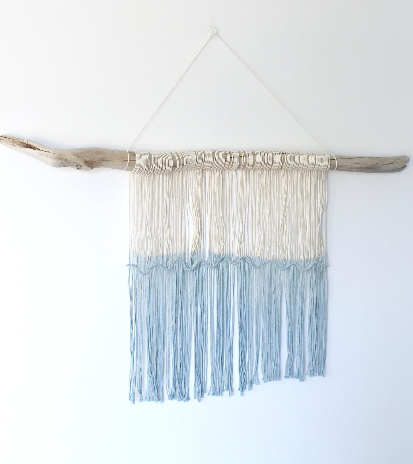 Easy DIY Macrame and Driftwood Wall Hanging | Dans le Lakehouse