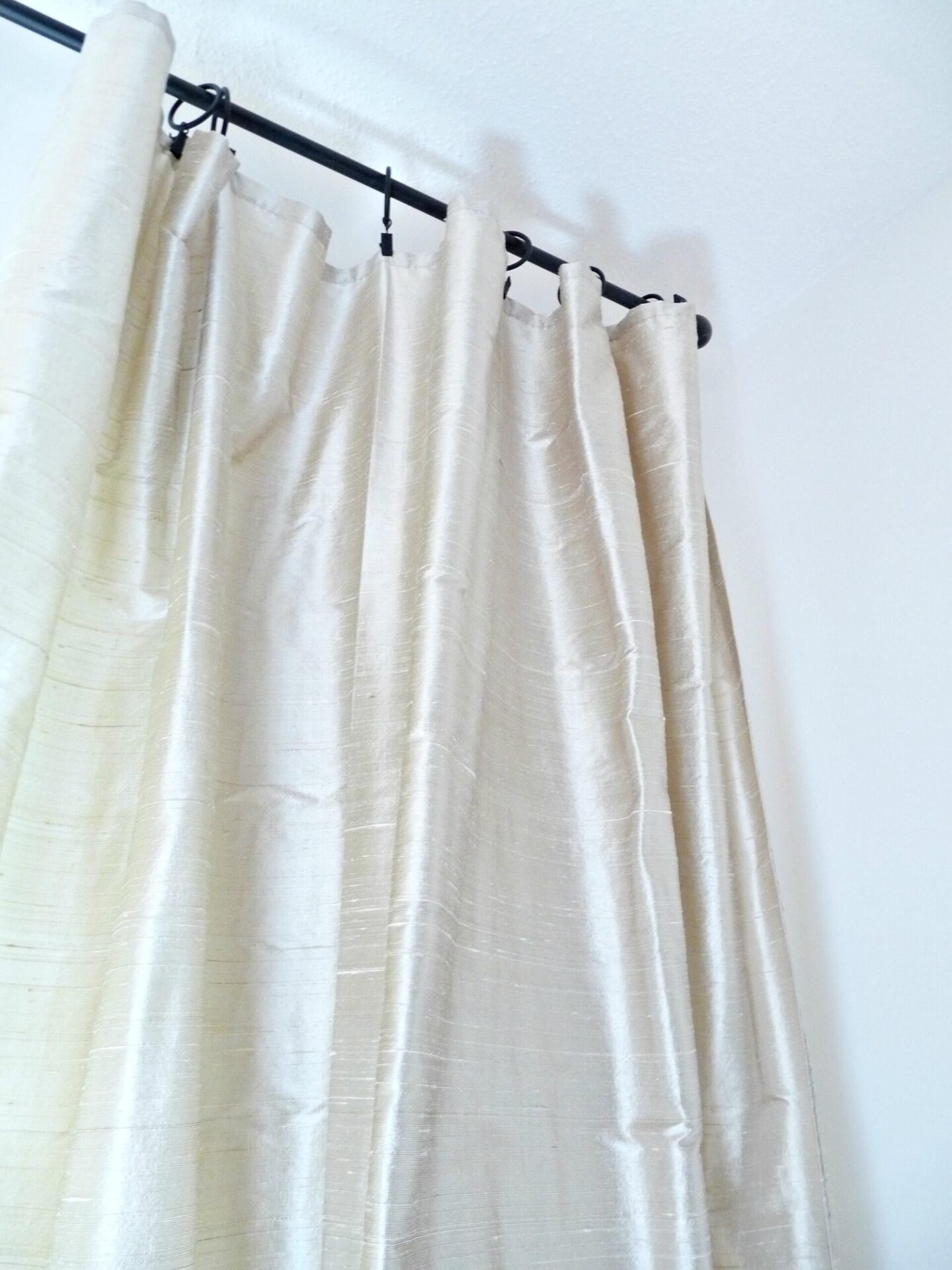 How to Sew Silk Drapes