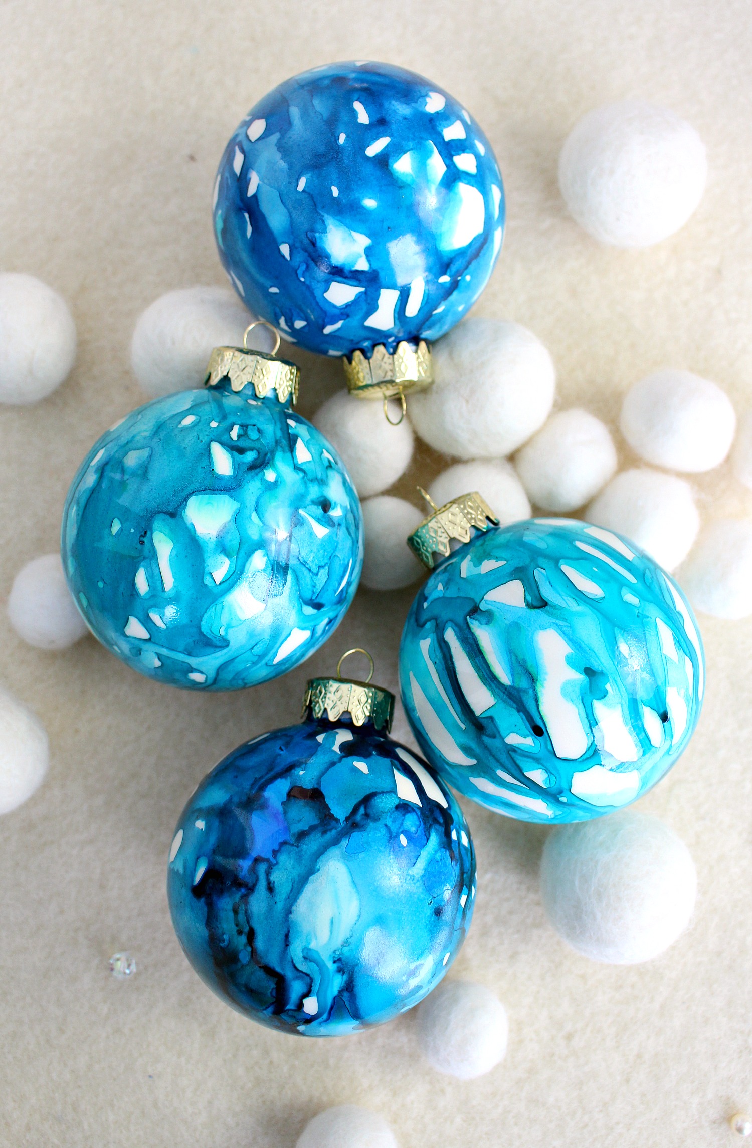 How to Paint on Glass Ornaments