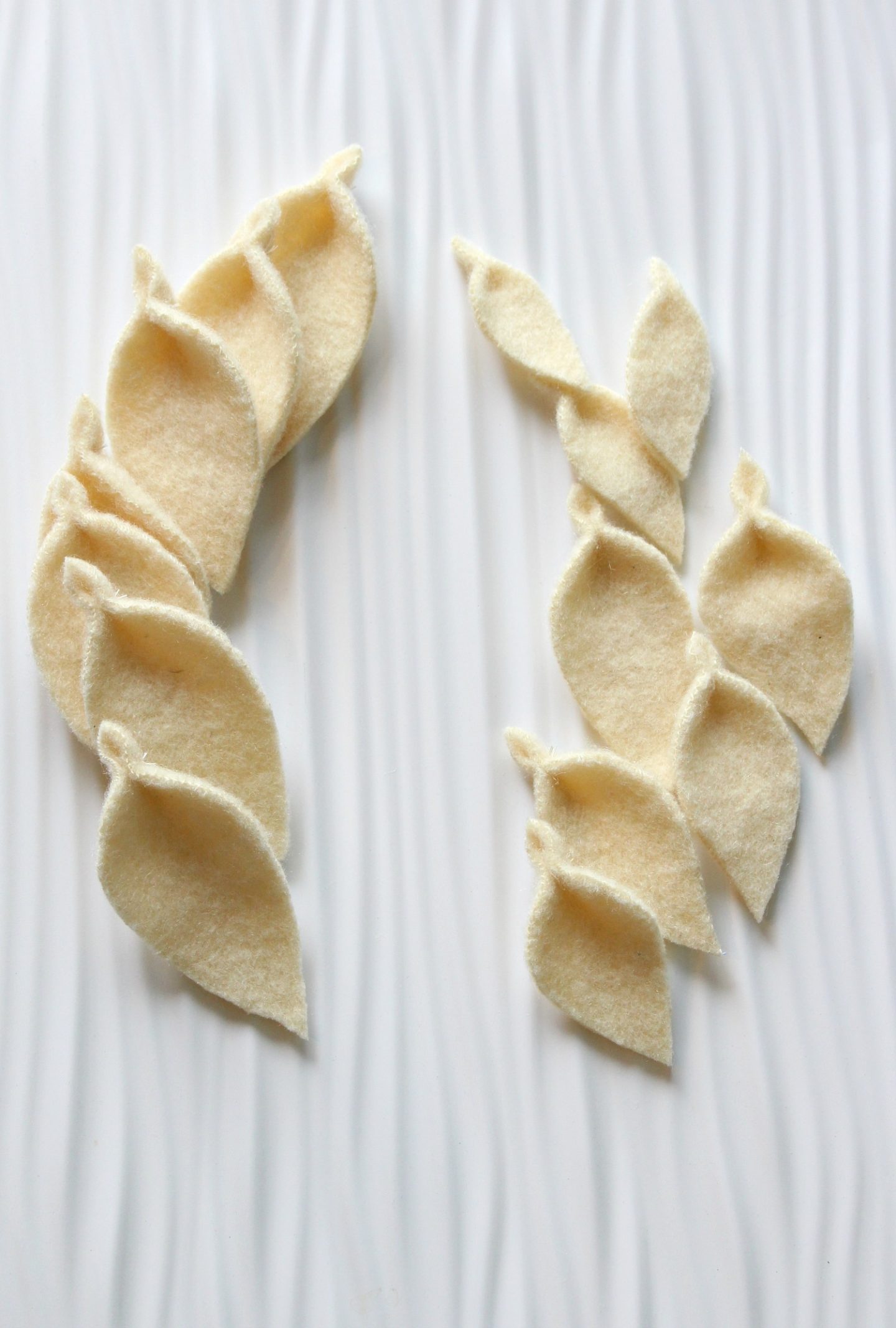 DIY wool felted leaf garland tutorial