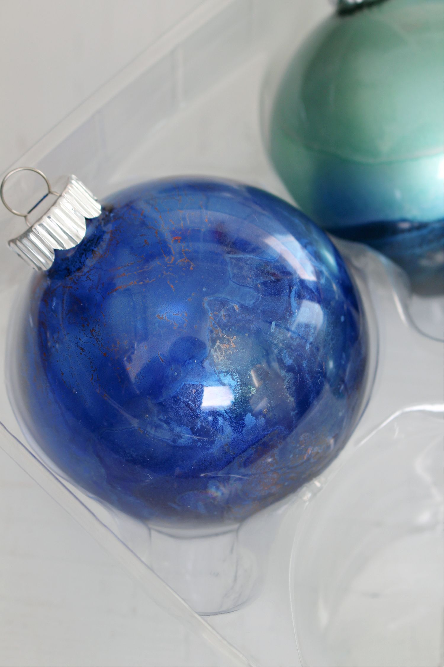 Can Alcohol Ink Be Used on Glass? YES!