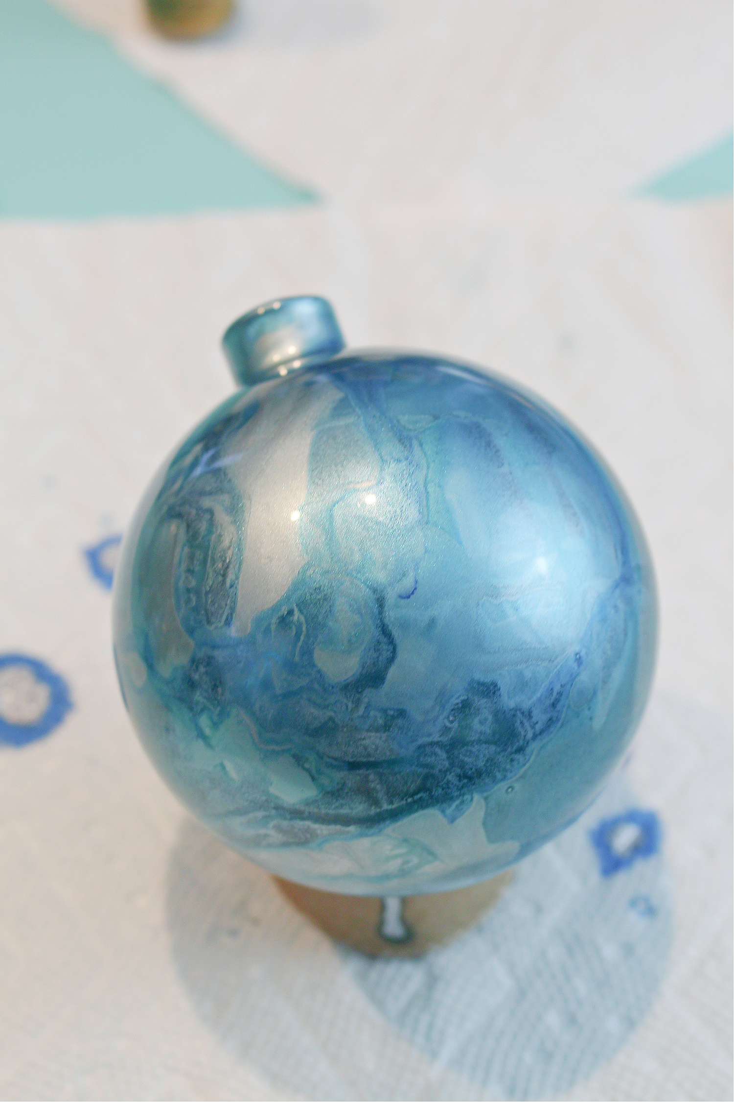 How Do You Make Alcohol Ink Ornaments? Step by Step Tutorial!