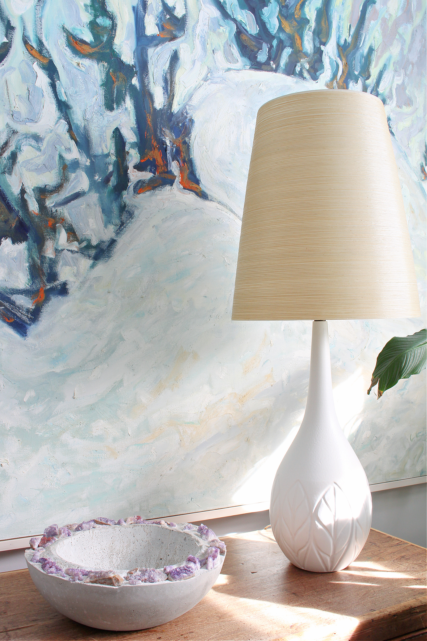 White Lotte Lamp with Carved Leaf Design