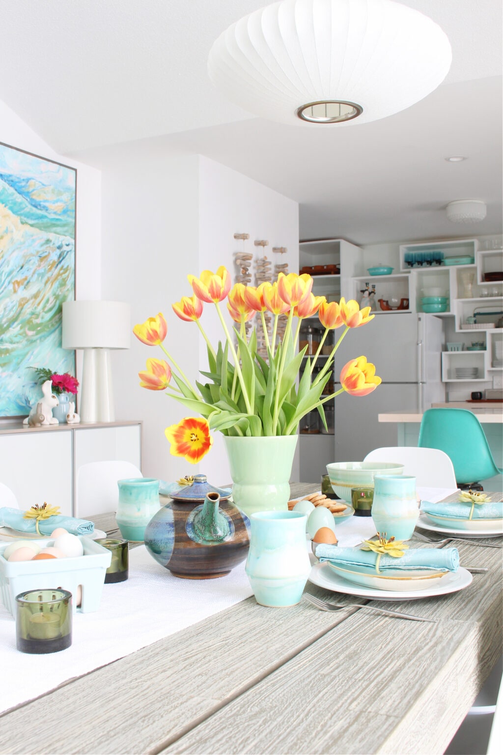 Vintage and Thrifted Spring Dining Room Decor | Dans le Lakehouse
