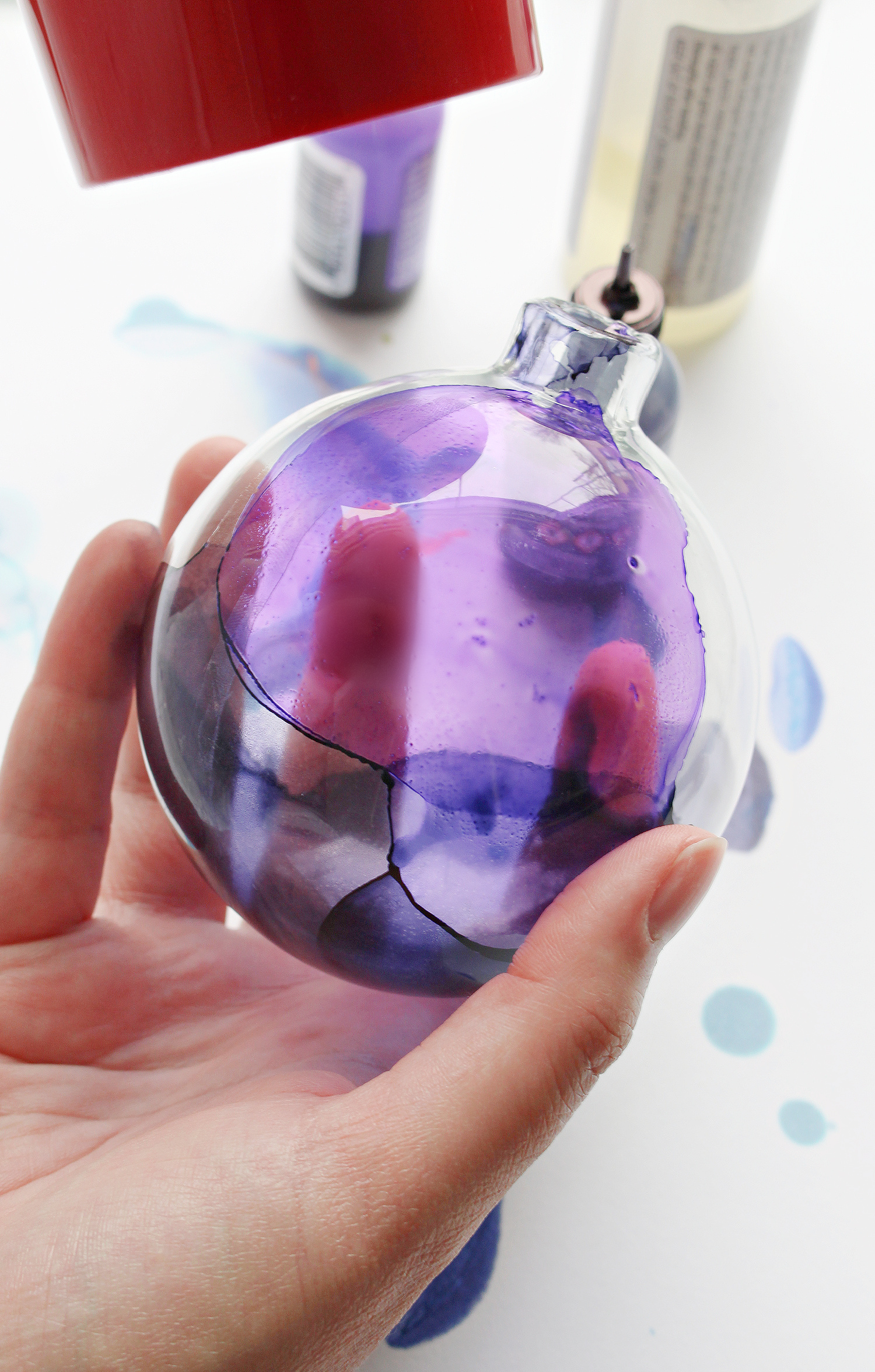How to Make Alcohol Ink on Glass Ornaments