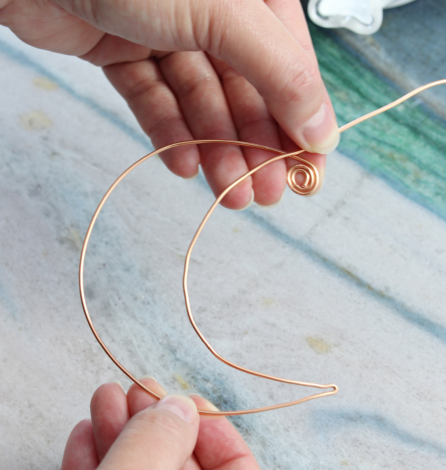 How to Make a Wire Moon Shape