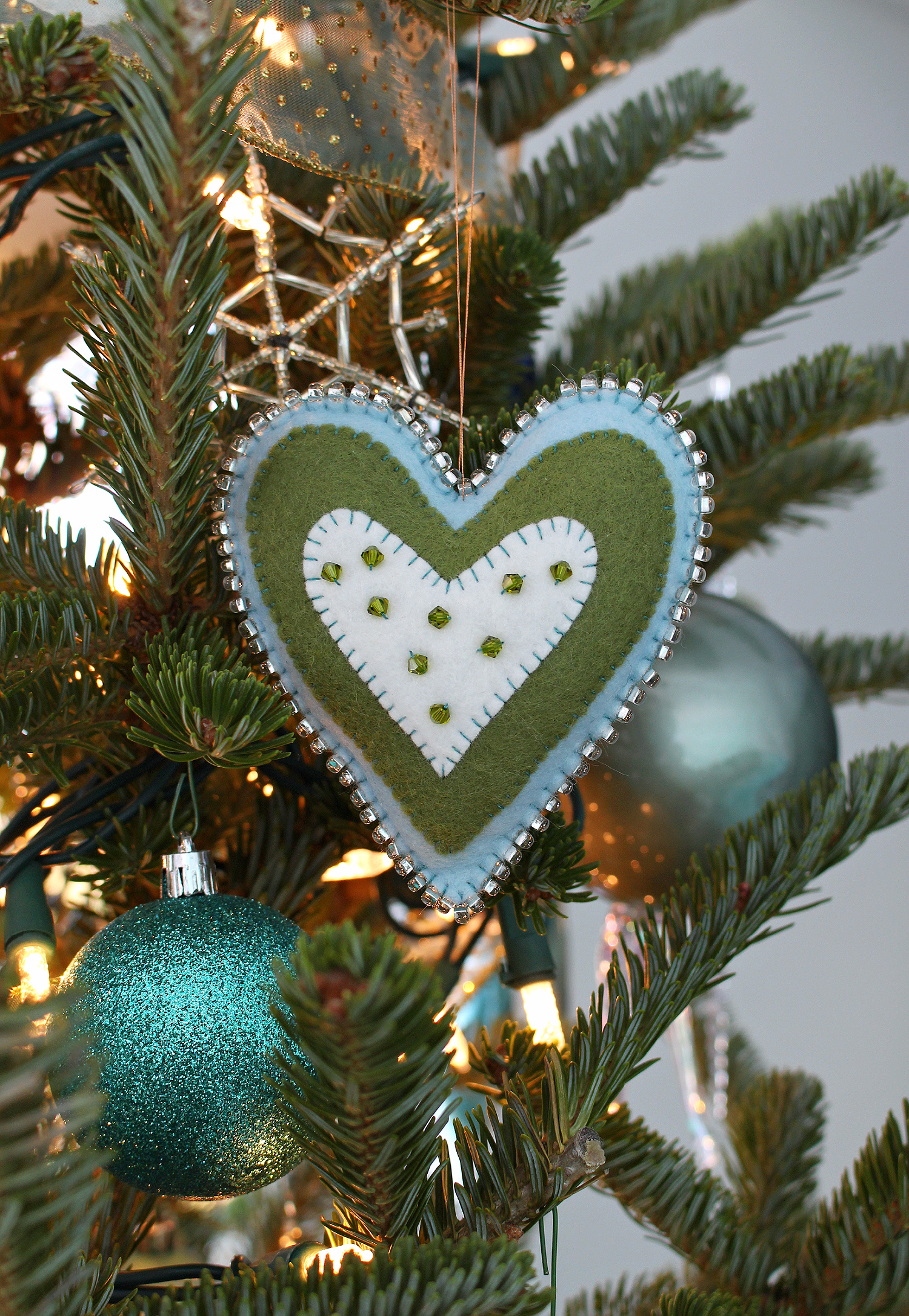 DIY Felt Heart Tree Ornament
