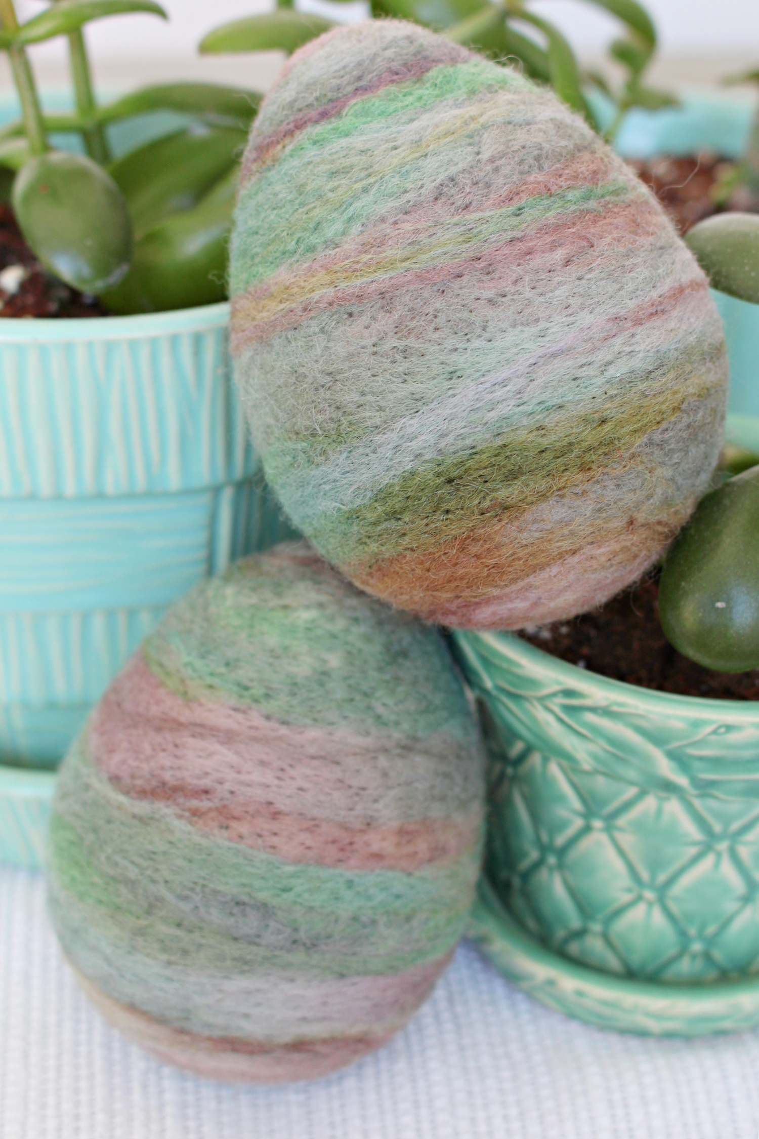 DIY Wool Easter Egg Idea